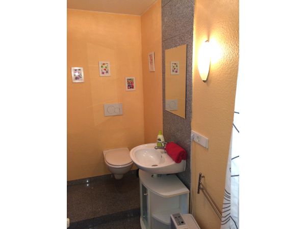 Guesthouse Kerle - Common bathroom